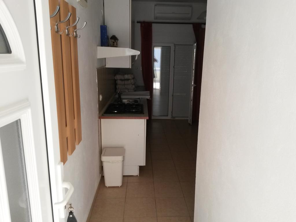 Ruzica Apartments Vir Exterior photo