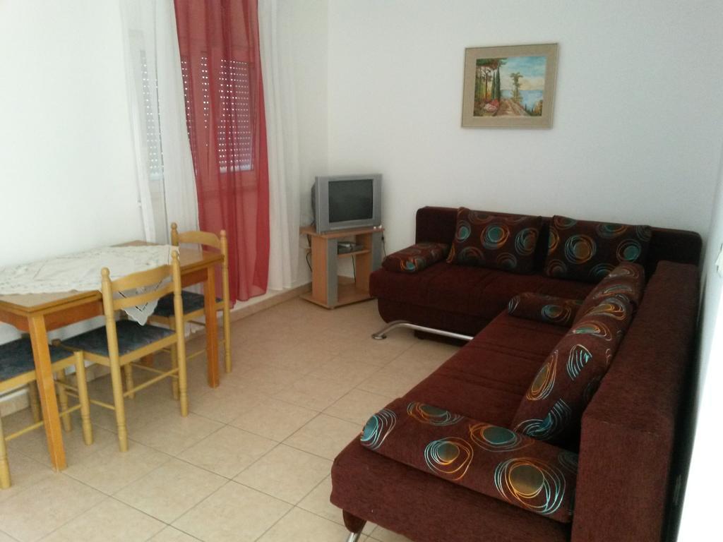 Ruzica Apartments Vir Exterior photo